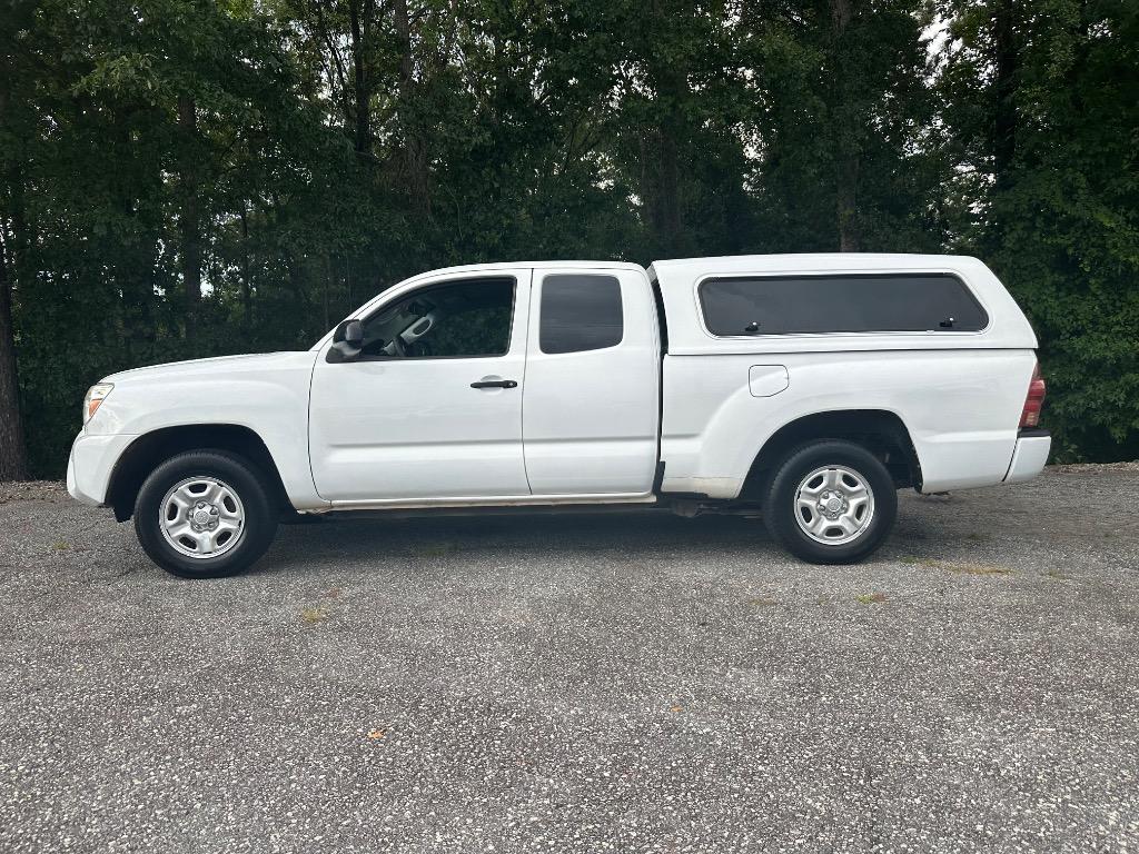 2013 Toyota Tacoma Base's photo